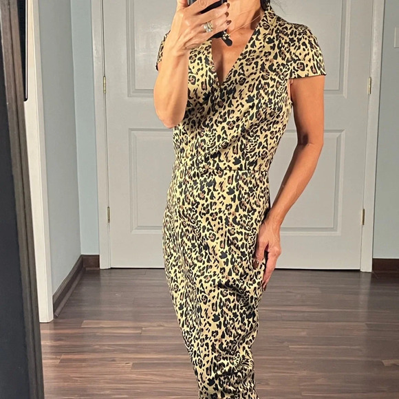 J. Crew V-neck sheath dress in leopard print Sz 2 NWT - Picture 2 of 12